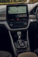 Hyundai IONIQ Plug-in Hybrid 2019 года (UK)